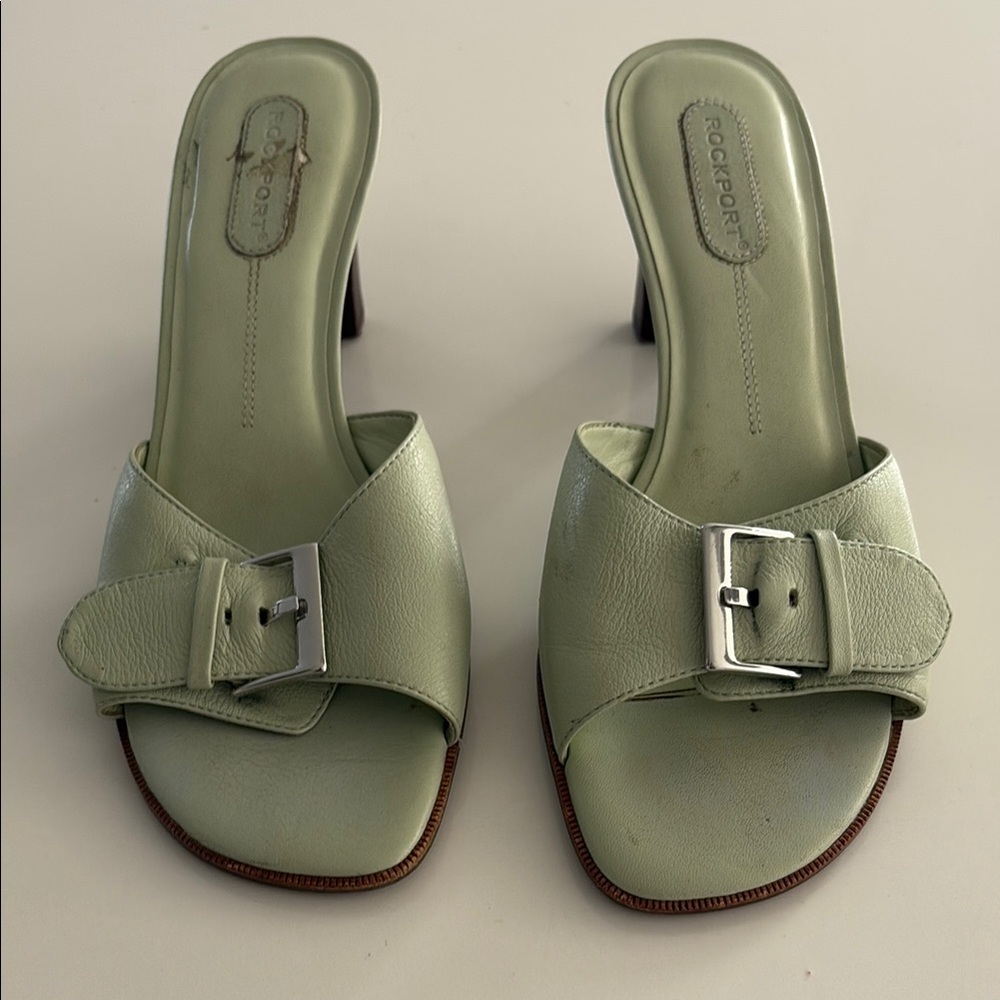 9M Rockport Women's Green Slide Sandal Heels
